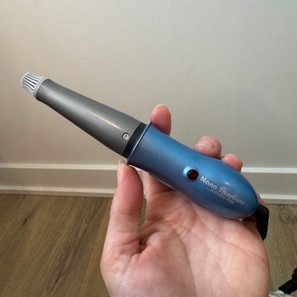 Babyliss Pro Nano Titanium Mini 1 inch to 5-8 inch Mini ConiCurl Tapered Iron